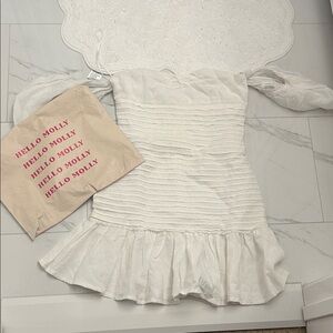 This white St. Cloud hello Molly dress is adorable